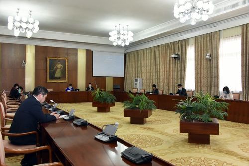 НББСШУБХ: Эрүүл мэндийн тухай хуулийн төслийн эцсийн хэлэлцүүлгийг хийв